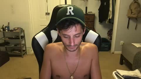 Snapshot of therealdylansdick chatting on October 7, 6:09 am therealdylansdick online show from October 7, 6:09 am