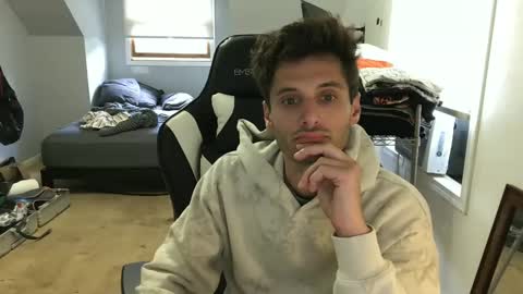 Snapshot of therealdylansdick chatting on September 22, 5:06 pm therealdylansdick online show from September 22, 5:06 pm