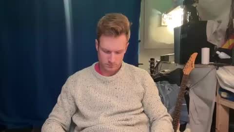 Pookie online show from December 4, 8:23 pm