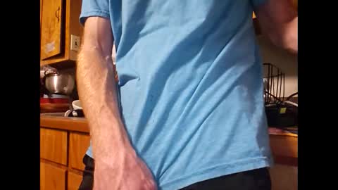 therizzler_1_of_1 online show from April 1, 6:03 am