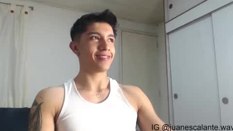 thesaint_xxx online show from March 27, 7:25 am