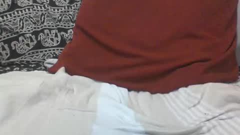 thesixpack_ online show from December 4, 12:02 am