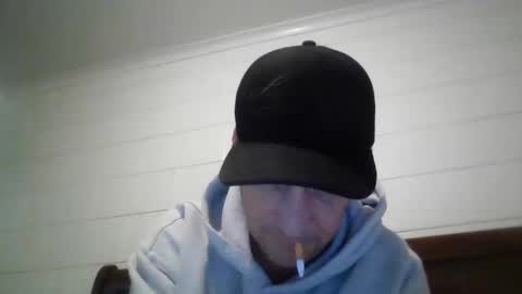 thestardad394997 online show from April 17, 10:45 pm