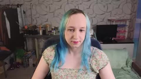 Snapshot of thetrixy chatting on September 22, 6:17 am The Great And Powerful Trixie online show from September 22, 6:17 am