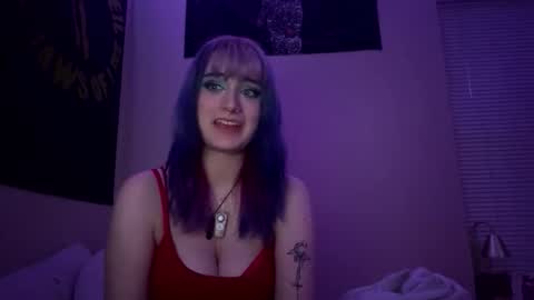 thewildwildwest online show from April 12, 4:27 am