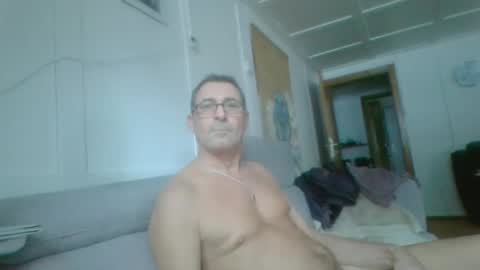 thhe13 online show from January 17, 8:24 am