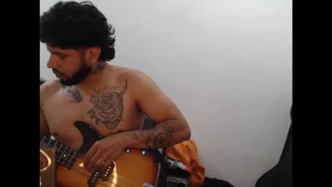 Thiago balconee online show from October 20, 10:48 pm