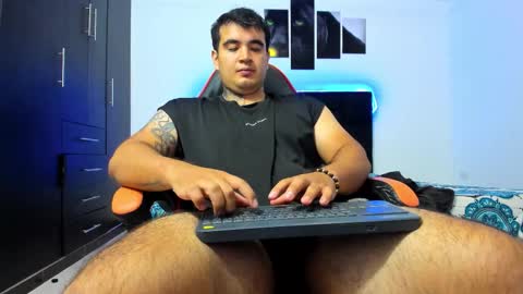 Thiago online show from February 17, 3:49 am