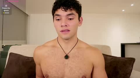 Just Thiago  online show from May 20, 1:46 am