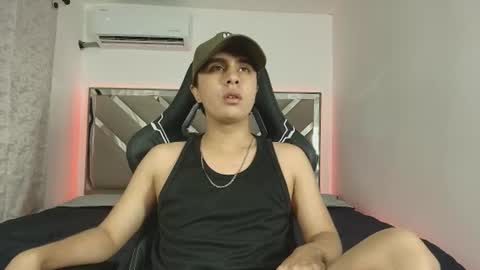 Thiago online show from July 13, 8:01 pm