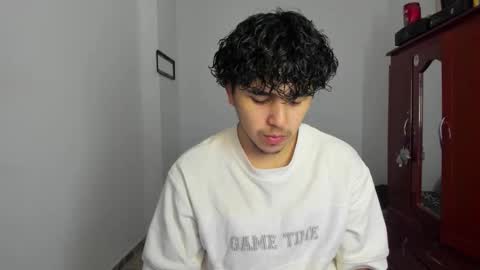 Thiago online show from October 8, 4:35 pm