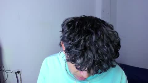 Thiago online show from January 14, 6:32 am