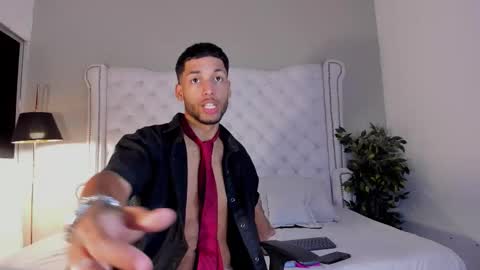 ThiagoFerreti online show from December 16, 3:35 am