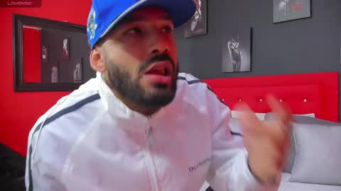 Thia Gomez online show from February 28, 12:20 pm