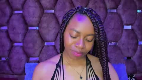 thiana_taylor online show from December 2, 7:56 pm