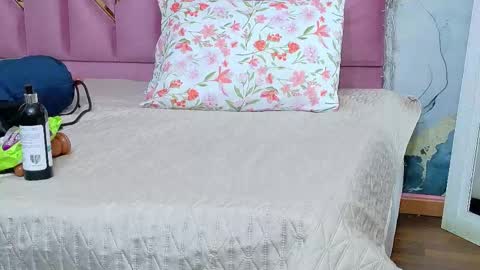 SOFIA online show from September 28, 11:52 am