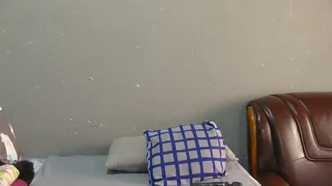 phindy online show from February 21, 11:11 am