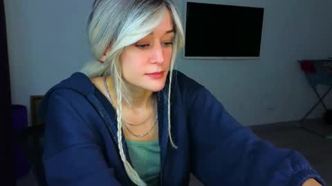 thief_of_hearts_ online show from November 19, 10:41 pm