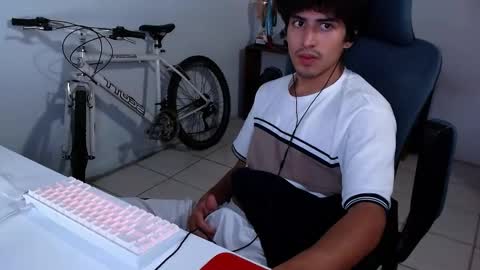 thieves_us online show from November 6, 5:54 am