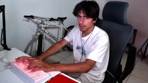 Snapshot of thieves_us chatting on September 15, 9:49 pm thieves_us online show from September 15, 9:49 pm