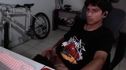 Snapshot of thieves_us chatting on October 7, 12:06 am thieves_us online show from October 7, 12:06 am