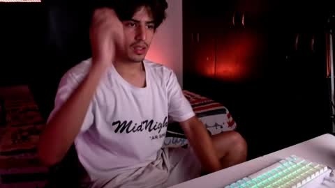 Snapshot of thieves_us chatting on February 28, 7:03 pm thieves_us online show from February 28, 7:03 pm