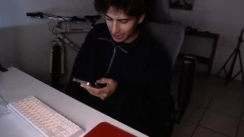 Snapshot of thieves_us chatting on October 22, 5:54 am thieves_us online show from October 22, 5:54 am