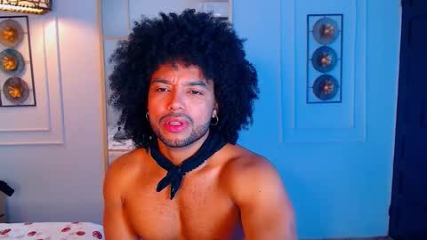 MICHAEL AND CRISS online show from December 17, 2:02 pm