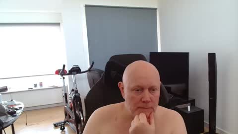 thomas315627 online show from May 9, 12:11 pm