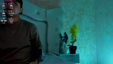 Thomas and Faon  online show from March 24, 1:55 am