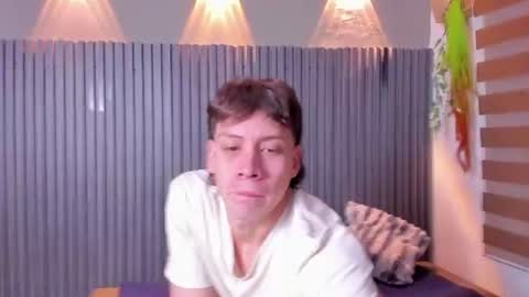 thomas_woolf online show from July 16, 11:57 am