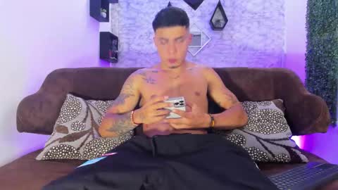 thomass_conor online show from October 29, 2:13 am