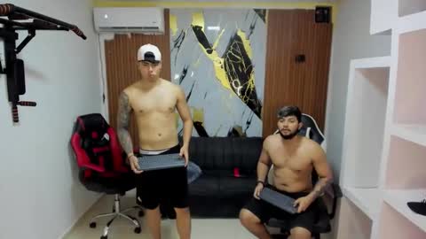 thomson_hot01 online show from March 26, 5:24 am