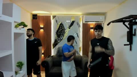 thomson_hot01 online show from April 16, 5:29 am