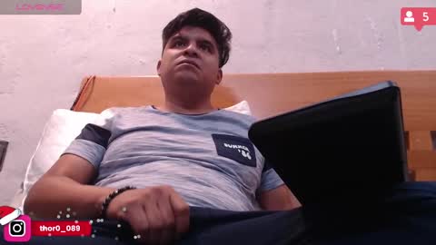 thor0200 online show from December 12, 5:31 am