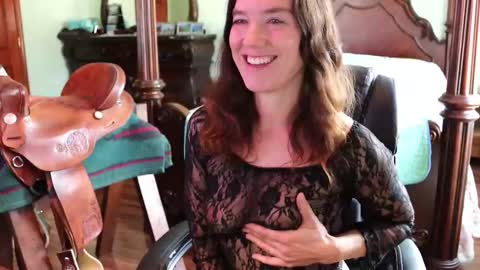 ThornburyRose online show from January 15, 7:22 pm