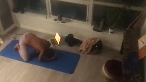 tia_fox online show from October 29, 4:25 am