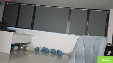 tia_j online show from May 9, 6:58 pm