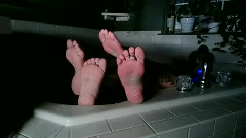 tiaafterdarkxo online show from March 15, 2:27 am