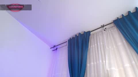 tiana_rosse_ online show from April 8, 12:08 pm