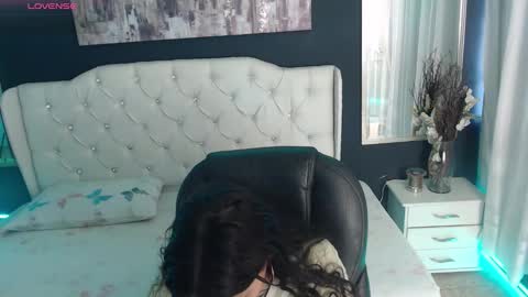 Snapshot of tiana_scot chatting on September 16, 12:18 pm LIA online show from September 16, 12:18 pm