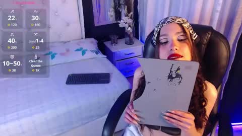 Snapshot of tiana_scot chatting on October 7, 11:17 am LIA online show from October 7, 11:17 am