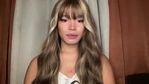 Ms. Tiara online show from April 14, 1:09 am