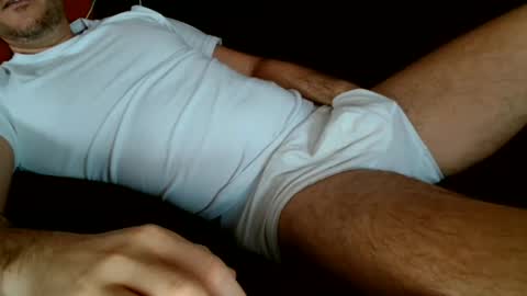 Tiburonbeach online show from December 8, 3:24 pm