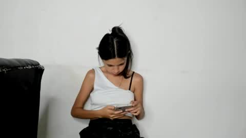 tibustream online show from April 20, 8:45 pm