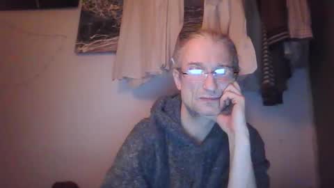 tiddles12345 online show from March 16, 3:53 am