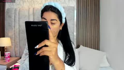 Snapshot of tifany__ross chatting on October 24, 8:42 pm Tiff3 online show from October 24, 8:42 pm