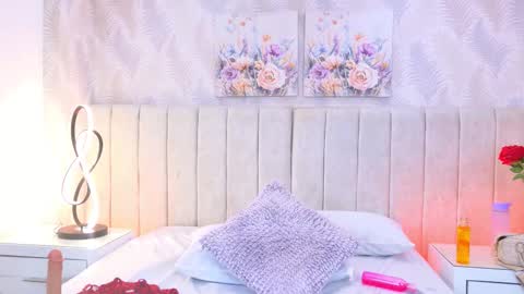 Dana Montoya online show from November 27, 9:55 pm