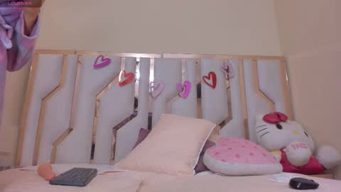    online show from February 23, 2:04 pm