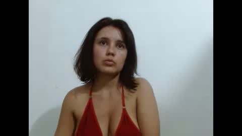 tifanyxesi online show from December 7, 4:26 am